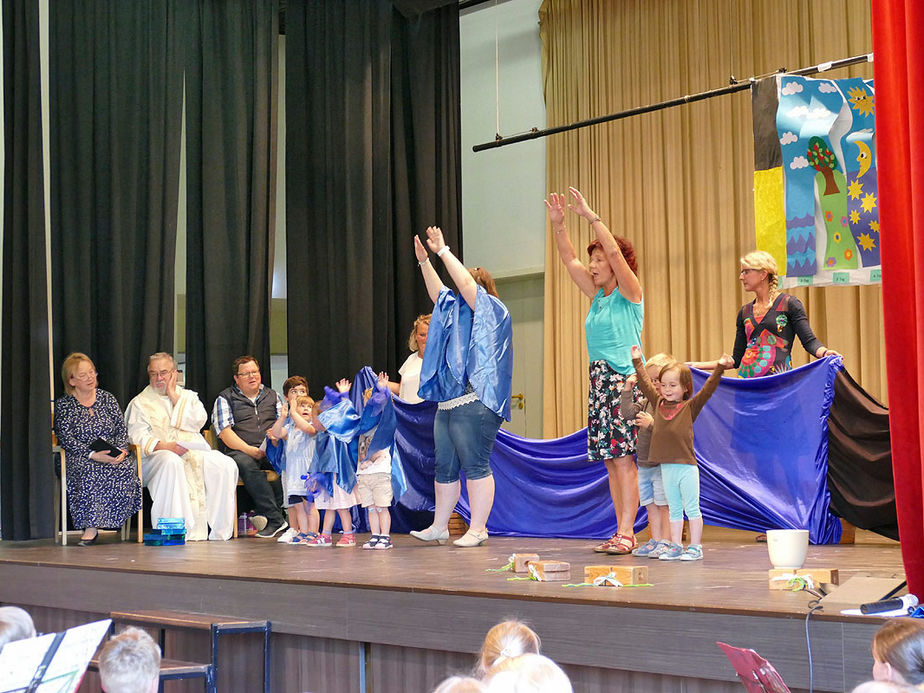 Kindergartenfest zum 125-jährigen Jubiläum (Foto: Karl-Franz Thiede)